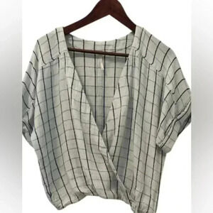 Free People Linen Blend Wrap Top Black & White, size XS